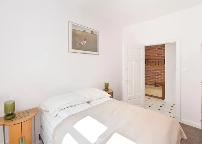 Blue Mandarin Chopina