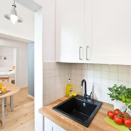 Blue Mandarin Chopina