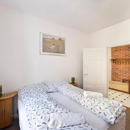 Blue Mandarin Chopina Daire *